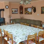 بيت ضيافة Szabo Pince Vendeghaz