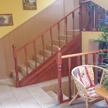 Szabo Pince Vendeghaz *