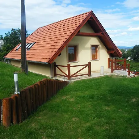 Szabo Pince Vendeghaz Балатонедерич