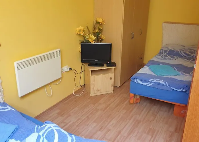 Szabo Pince Vendeghaz Балатонедерич