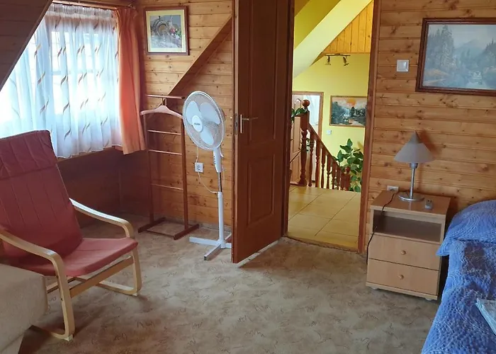 Szabo Pince Vendeghaz Гостевой дом *