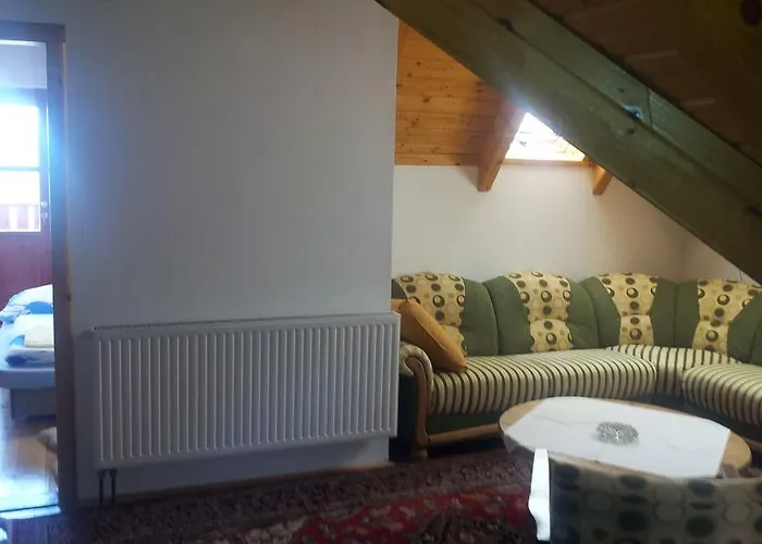 Szabo Pince Vendeghaz * Балатонедерич