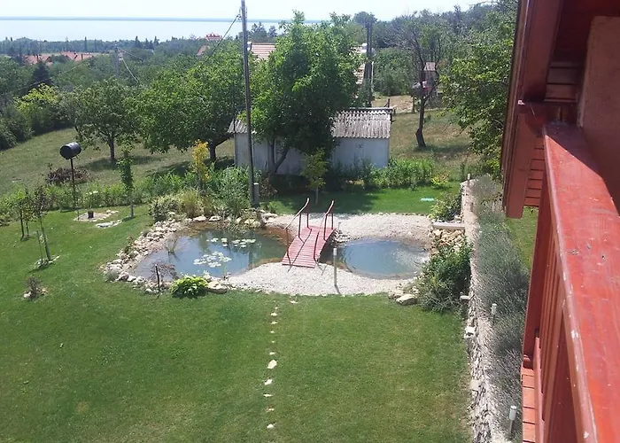 Szabo Pince Vendeghaz *