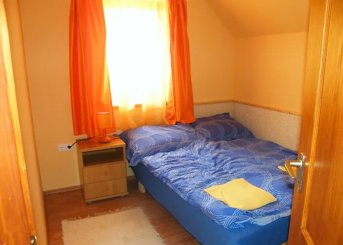 Szabo Pince Vendeghaz * Балатонедерич